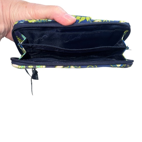 Vera Bradley Rhythm and Blues turn lock style clutch wallet Quilted cotton EUC - Picture 5 of 5